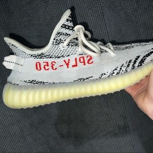 Mens Yeezy size 8 worn once!